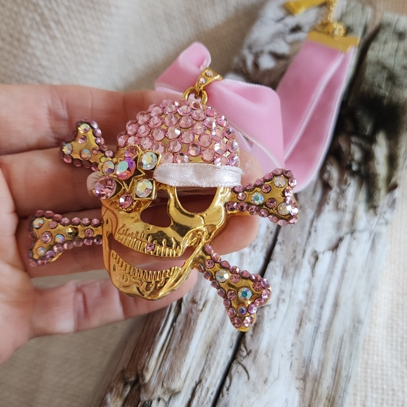 Vintage Jewelry Scull Jewelry Pink Velvet Hypoallergenic Choker Pirate  Crystal - Picture 4 of 11